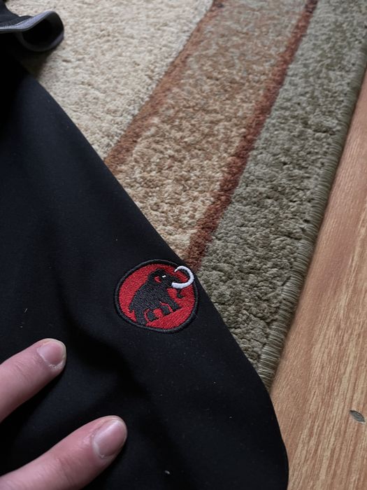 Куртка ветровка mammut