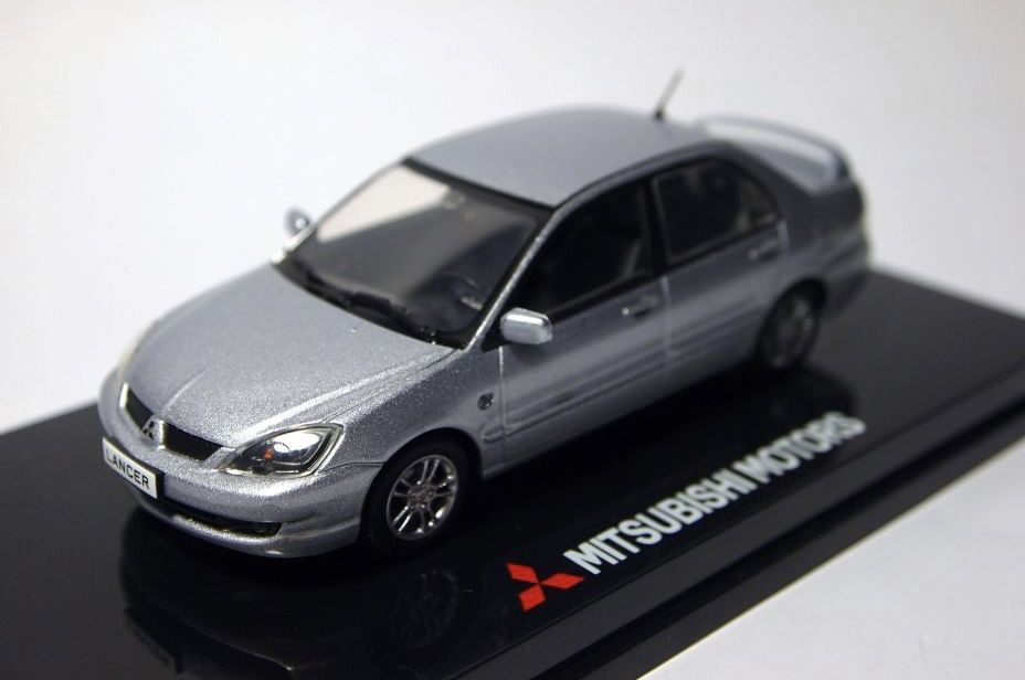 Модель Mitsubishi Lancer IX Sport 2.0 1/43: 3 199 грн. - Машинки