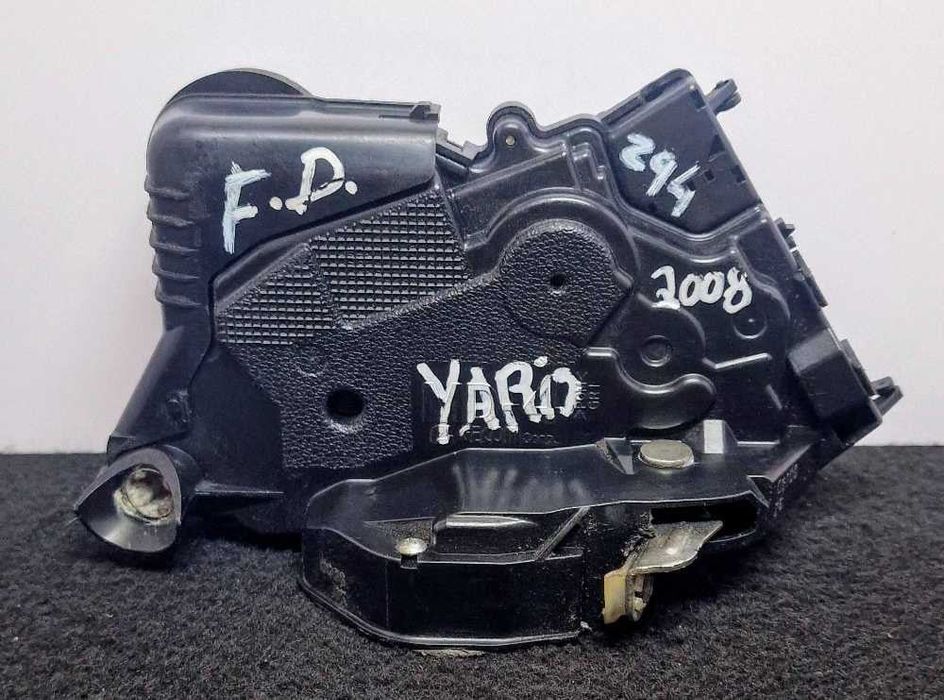 Fechadura / Fecho Porta Frente Direito - TOYOTA YARIS