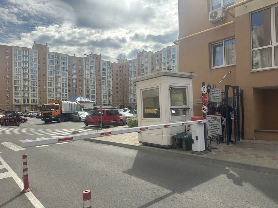 Продаж однокімнатна ремонт 39м 9пов-х Ціна під ключ Софіївська Сфера