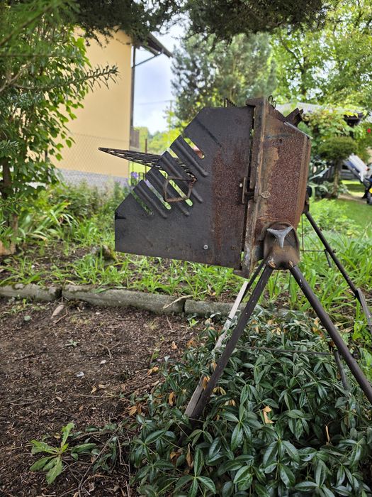 Grill żeliwny ogrodowy
