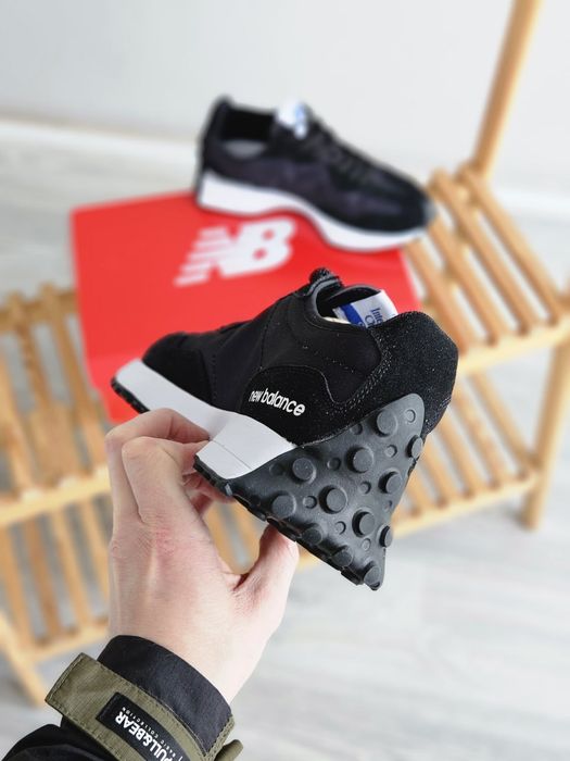 Кросівки Кроссовки New Balance 327 Black White Чёрный Белый Чорний Білий Кросовки демісезон