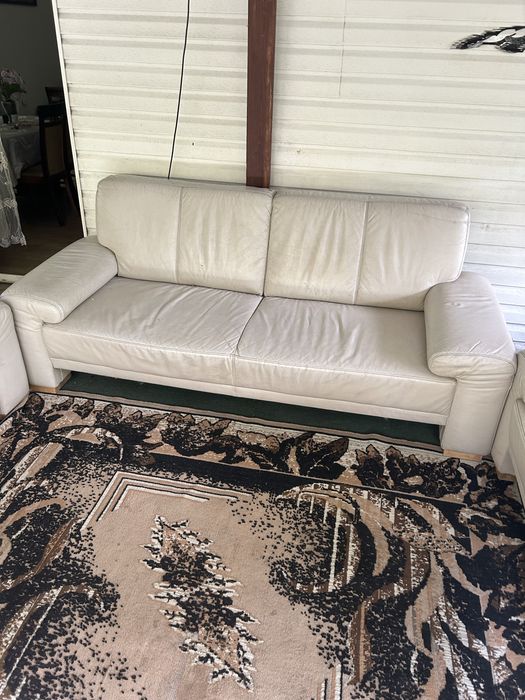 Zestaw fotele sofa biala skora