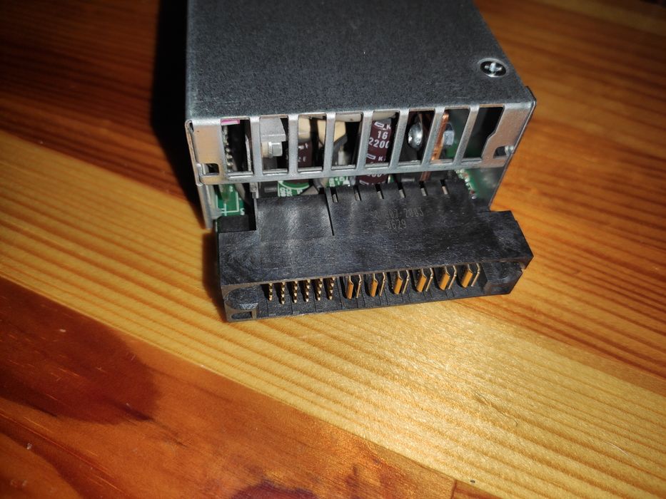 Блок живлення , сервер