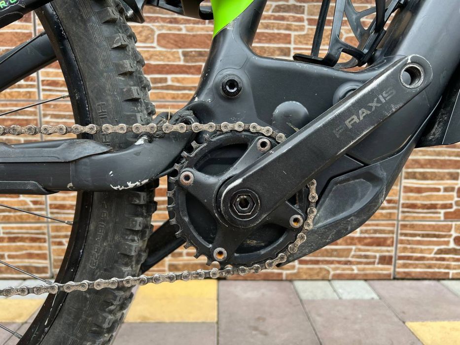 Карбоновий specialized turbo levo 2019