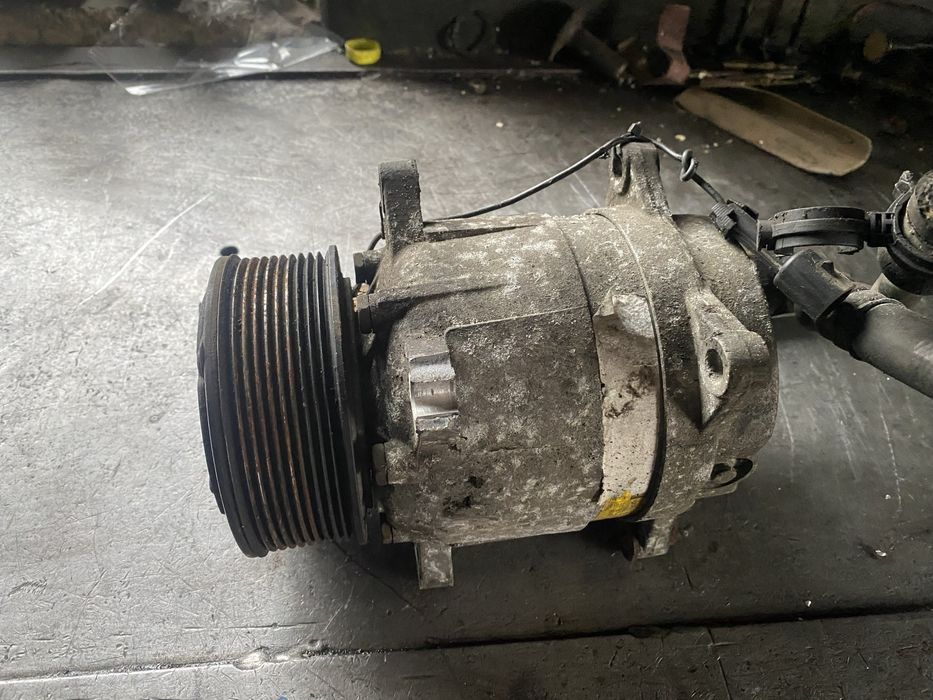 Компресор кондиціонера 1.4 VW Golf 4 6580326 фольксваген гольф 4