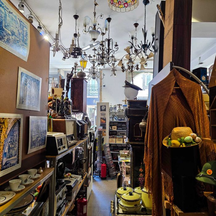 Chapéu Decorativo Páscoa em Palha com Pintainho, Ovos e Flores