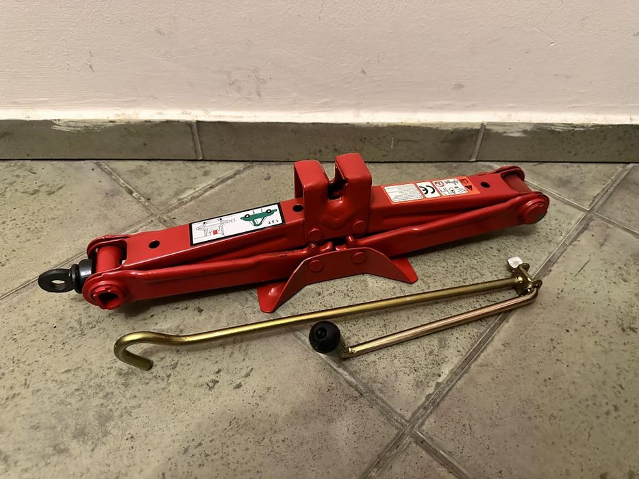 Lewarek Hyundai i40 kia sportage lll