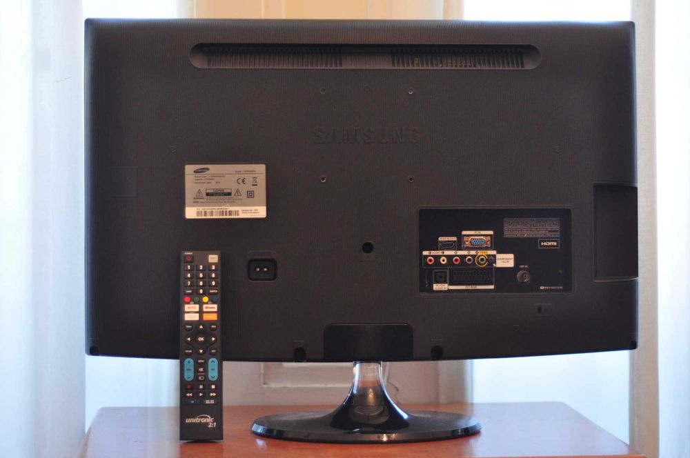 televisão / monitor led Samsung 27 polegadas em excelente estado