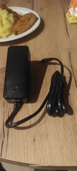 Ładowarka do akumulatora do zespołu nadmuchowego SR 500 / SR 700.