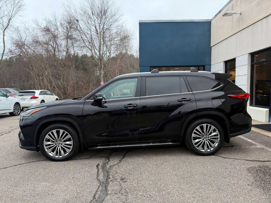 Toyota Highlander Platinum      2022