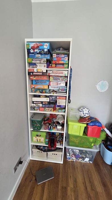 Sprzedam meble dla chłopca, łóżka, szafa, regał