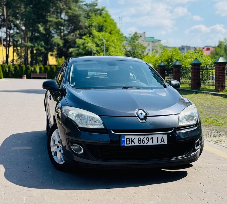 Рено Меган автомат Renault Megane 1,5 дизель 2012 обслужена