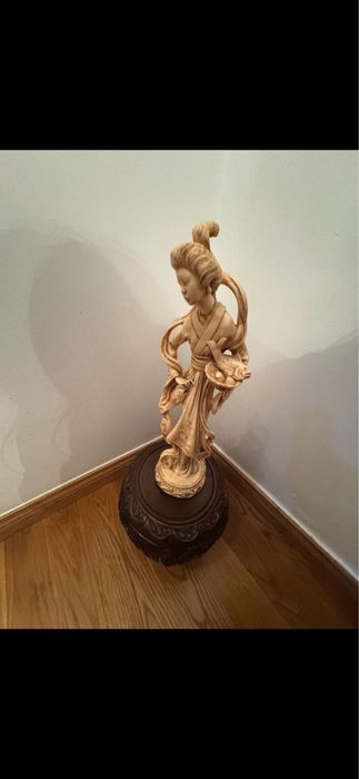 Estatuetas otimo estado