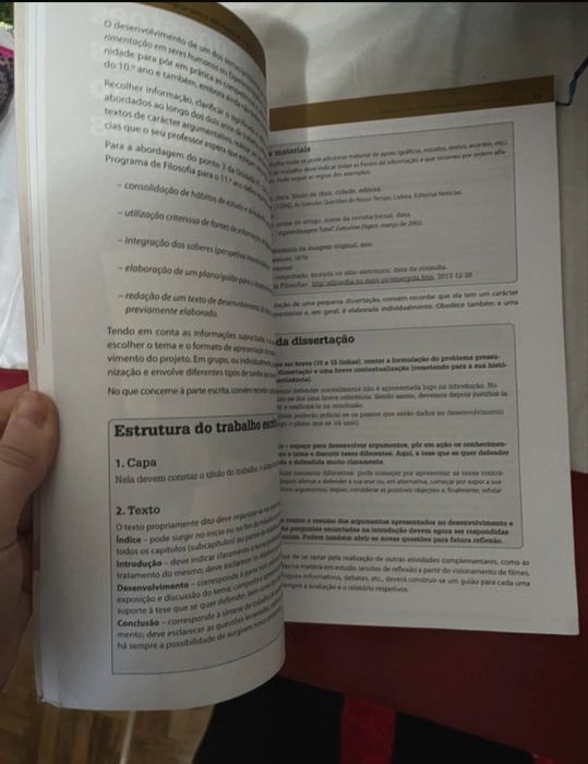 Caderno de afividades de filosofia di 11 ano