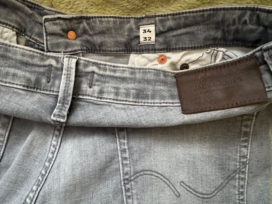 Чоловічі джинси Jack & Jones