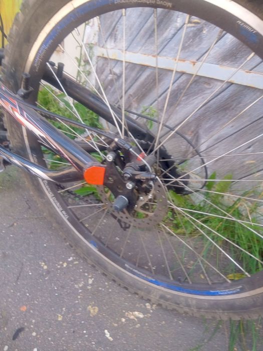 Велосипед двух підвіс