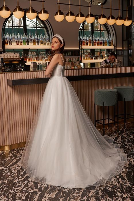 Весільне плаття/весільна сукня з рукавами/пишна весільна сукня