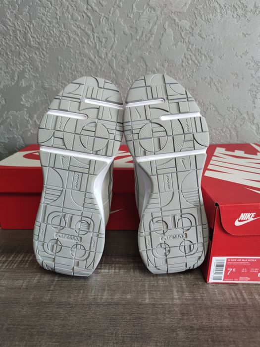 ОРИГИНАЛ‼️ Новые‼️ Nike Air Max INTRLK, Женские кроссовки р.38,5  жіночі кросівки оригінал