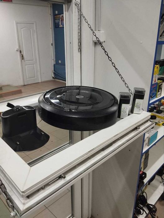 Робот-пилосос iRobot Roomba e6 B (2022.10.31)