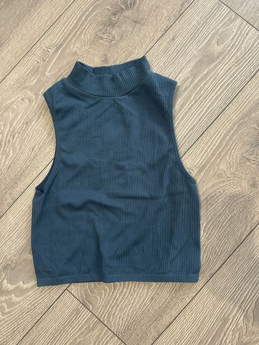 Топ з горловиною  zara в рубчик