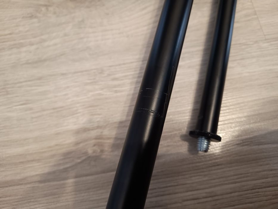 Statyw mikrofonowy K&M 27105 + uchwyt stereo Fredman SM57 (55°)