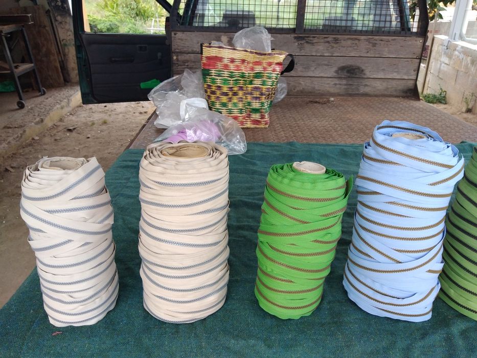 Rolos de fechos  para costura