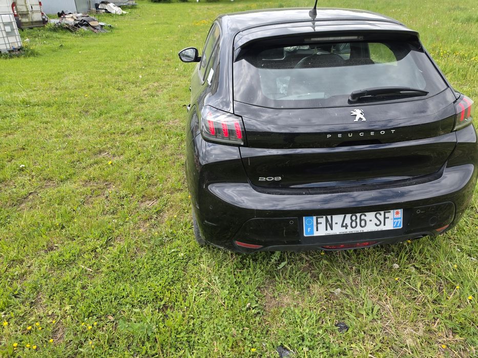 Peugeot 208 2020 r benzyna