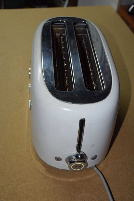 Torradeira anos 50 SMEG TSF02WHEU