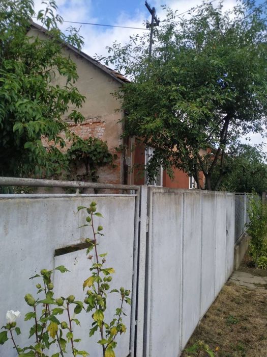 Продаж будинку в Хусті