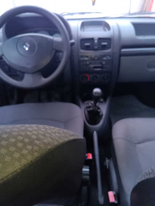 Суперекономне РеноClioSimbol ll 1.4 газ 2008