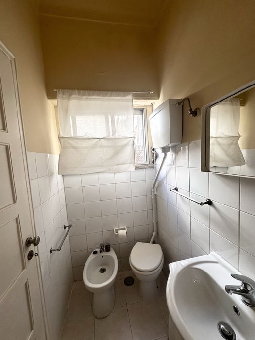Aluga-se quarto com wc privado perto da Cidade Universitaria