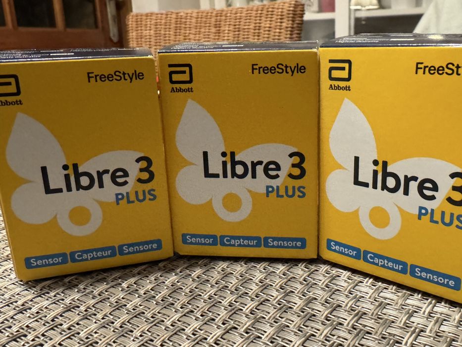 Libre 3 + dobra data.  3  sztuki