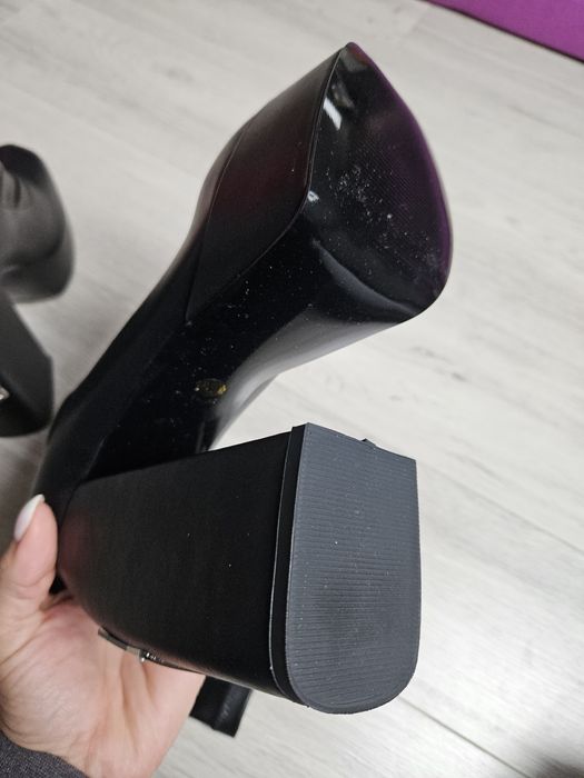 Nowe buty Naked Wolfe