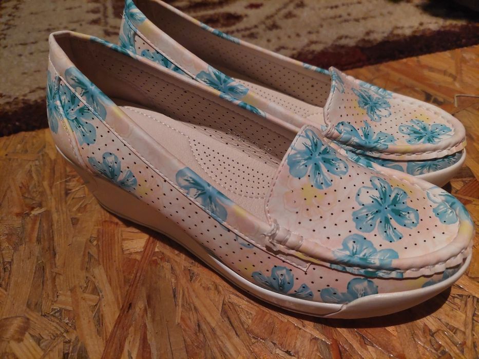Mokasyny w kwiatki