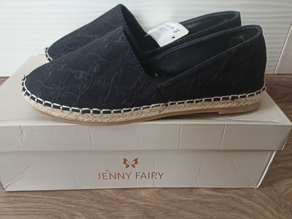 Nowe, czarne espadryle