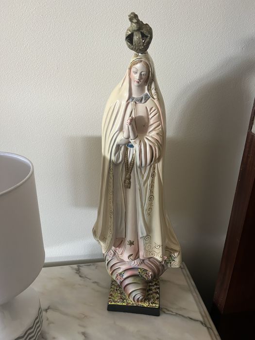 Nossa Senhora em loiça grande