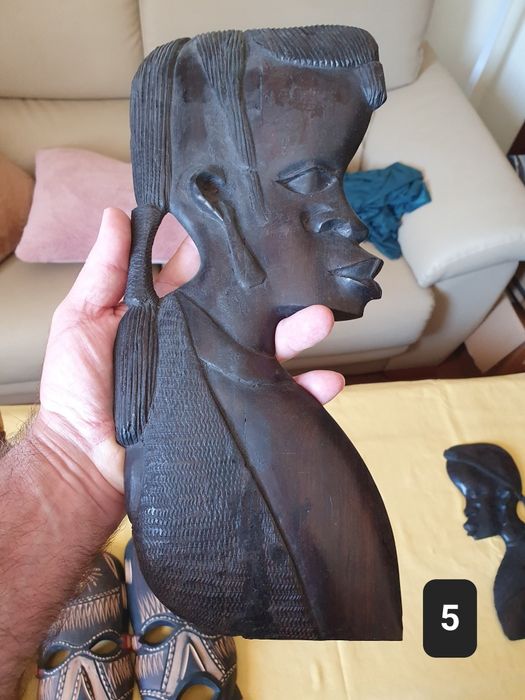 Arte Africana (Moçambique) - Esculturas em madeira  e pau preto