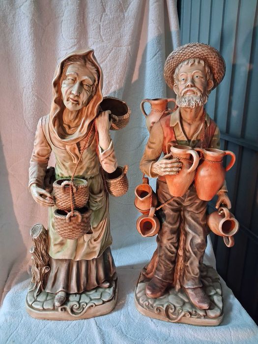 2 Esculturas antigas em cerâmica