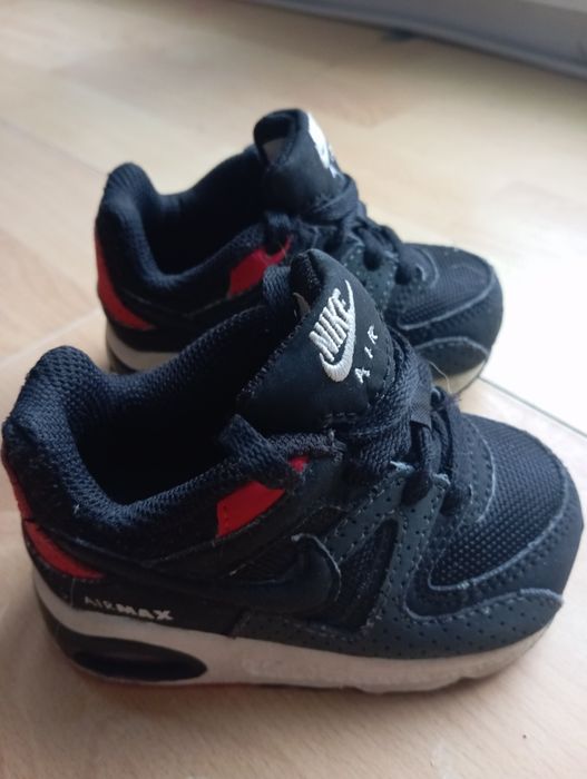 Buty markowe stan idealny dla dziecka rozmiar od 19-21