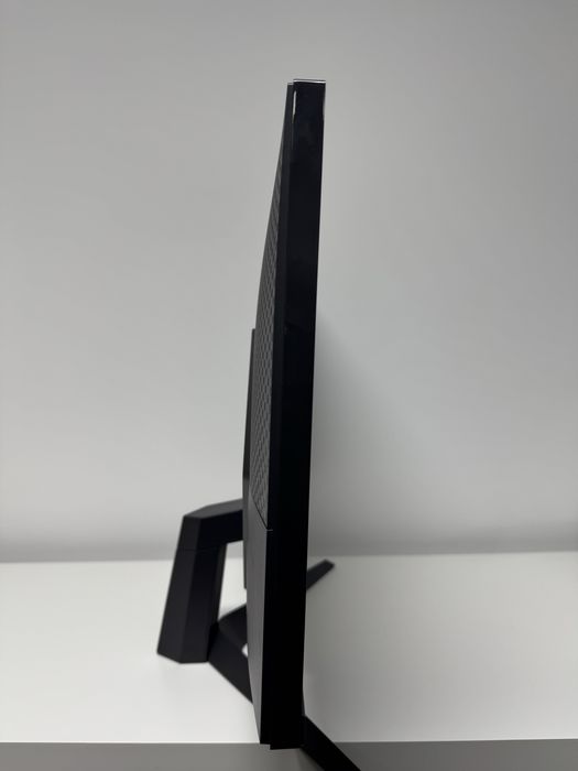 Monitor Gaming LG UltraGear 24" 180Hz - Impecável (como novo)