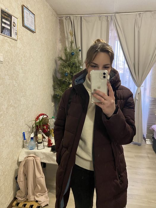 Курточка жіноча , до коліна 46 розмір , зима