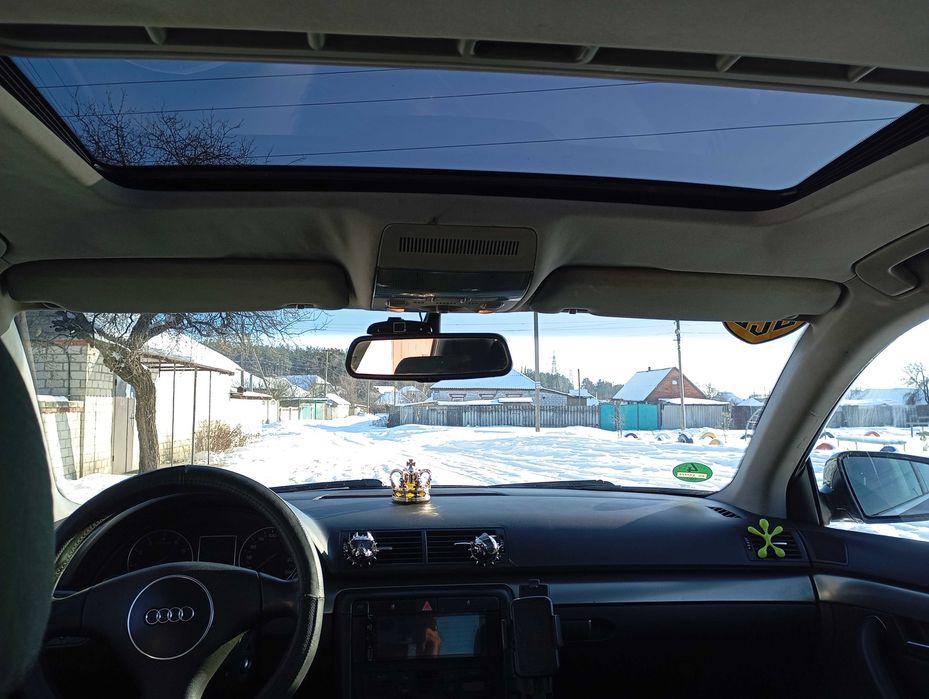 AUDI A4 8E  Автомат.