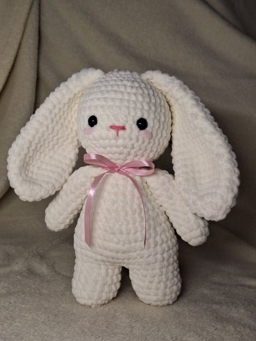 Króliczek na szydełku pluszak handmade