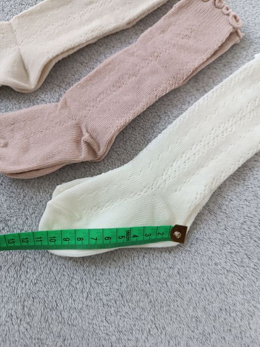 Ażurowe podkolanówki