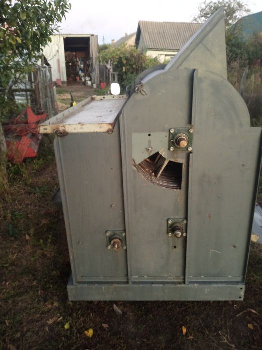 На замовлення гарбузовий комбайн.