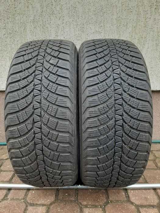 2x Opony zimowe 235/55R17 Kumho WinterCraft WP71  / 9mm 2021r