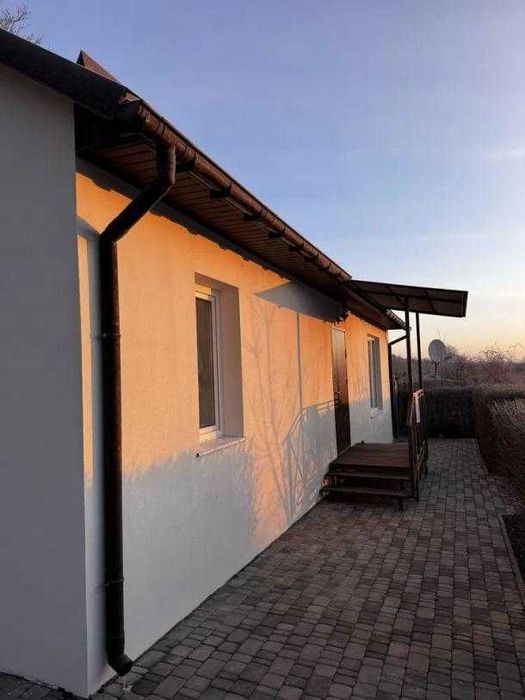 Продается добротный дом в Печенегах