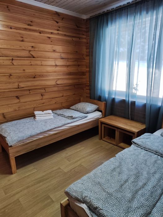 Будинок в Карпатах біля Буковелю. Яблуниця. Продаж дуплекса 2 в 1