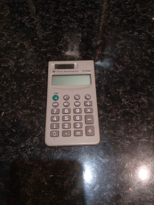 Калькулятор настольный,карманный,на солнечных батарейках